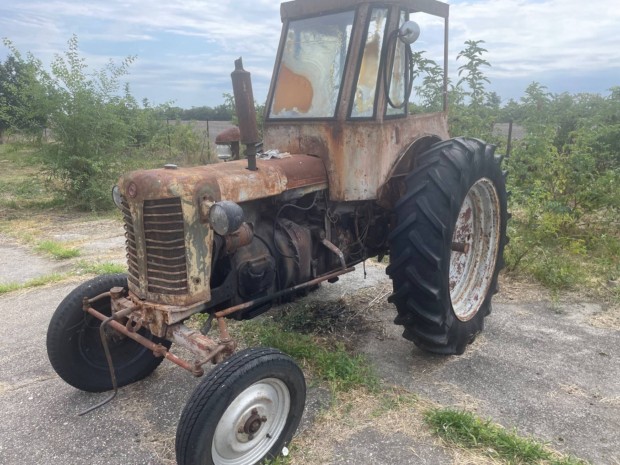 Zetor K25 Traktor elad