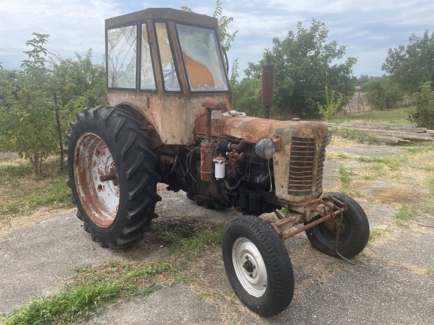 Zetor K25 traktor elad