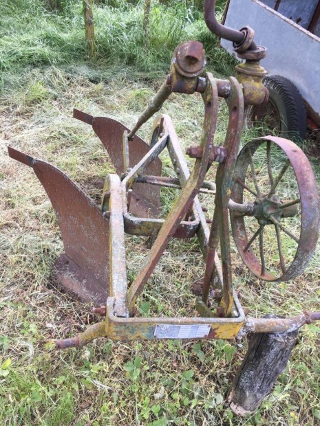 Zetor eke elad!