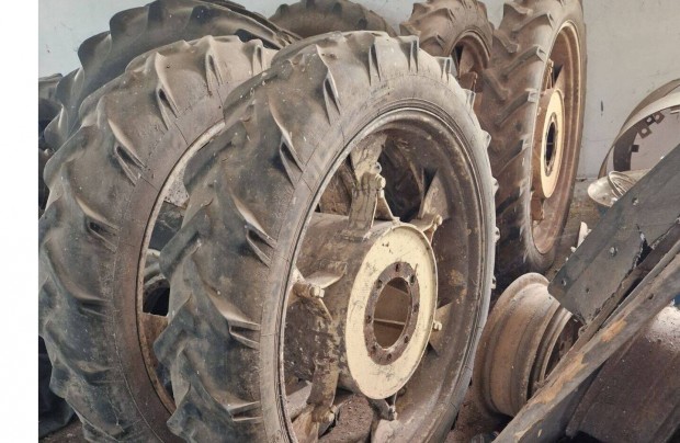 Zetor keskenyker�k garnit�ra