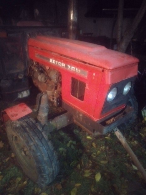 Zetor maszk , motor burkolat