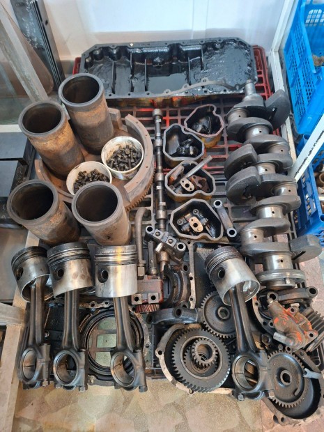 Zetor motor alkatr�szei