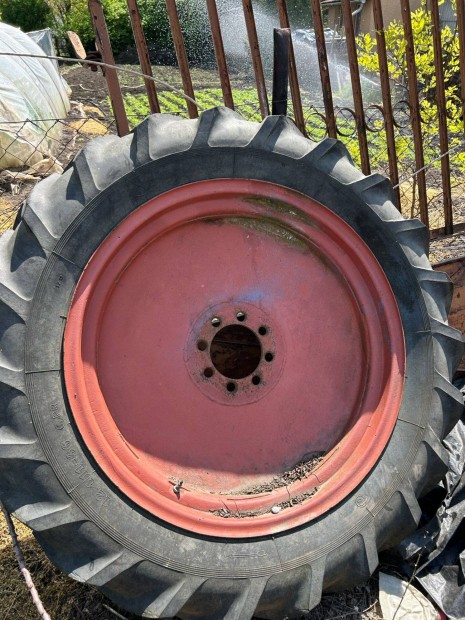 Zetor művelő, keskeny kerék