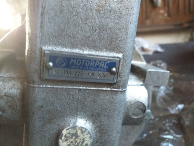 Zetor �j adagol�