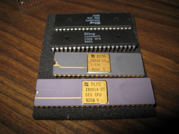 Zilog Z8001A cpu arany ts 1982-bl