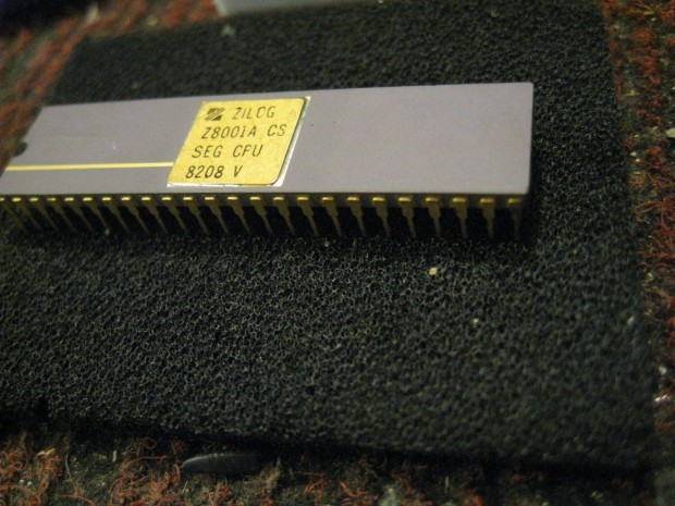 Zilog Z8001A kermiam aranyozott ic 1982-bl