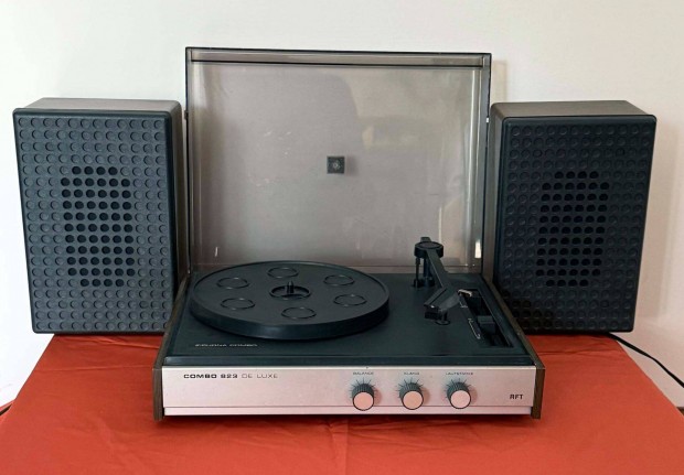 Ziphona Combo 823 De Luxe lemezjátszó