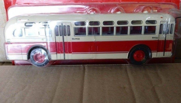 Zis 154 (1976 v) bus kisauto modell 1/43 Elad