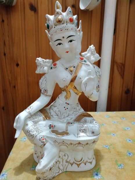 Zld Tara istenn porceln mongol mongliai