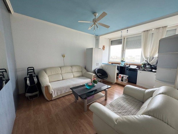 Z�ld�vezetben 2 szob�s lak�s elad�