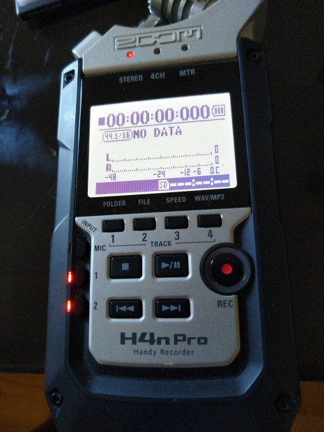 Zoom H4N pro