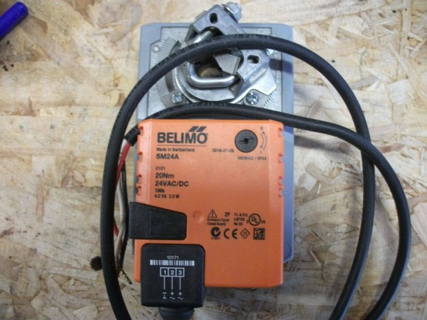 Zsalumozgat motor Belimo 24V AC/DC