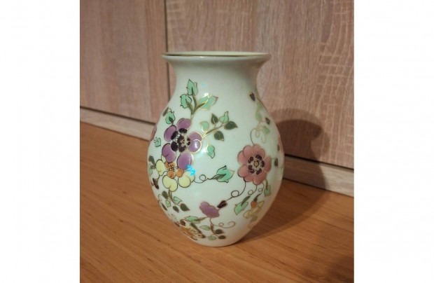 Zsolnay 9565-026 váza (pillangó mintás sorozatból)