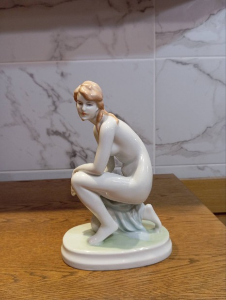 Zsolnay akt porceln figura