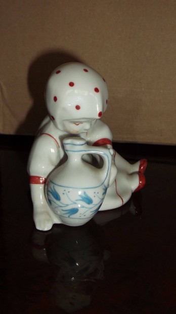 Zsolnay korss kislny porceln figura