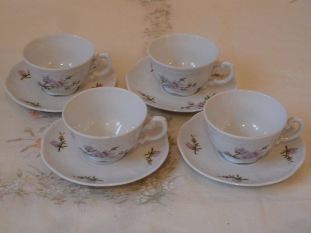 Zsolnay porceln barackvirgos kvs kszlet ( 4 db. cssze + 4 db. al