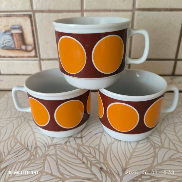 Zsolnay porcelán sárga pöttyös pohár, bögre 3 db eladó!