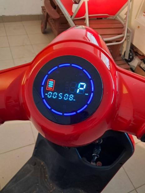 Ztech ZT-15-C Trikux 3.0 elektromos hromkerek robog