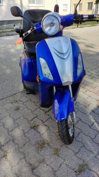 Ztech elektromos moped