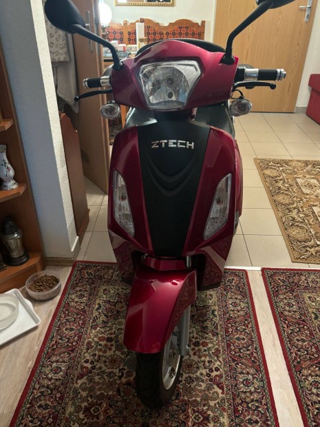 Ztech elektromos moped