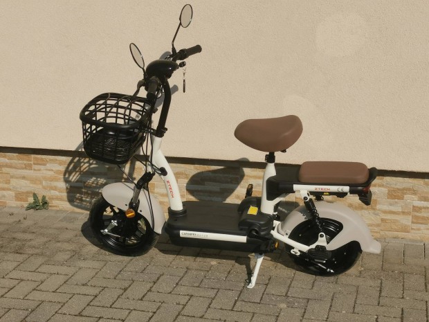 Ztech elektromos robog�