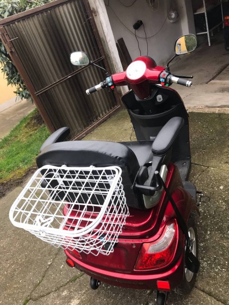Ztech háromkerekű elektromos robogó moped rokkantkocsi