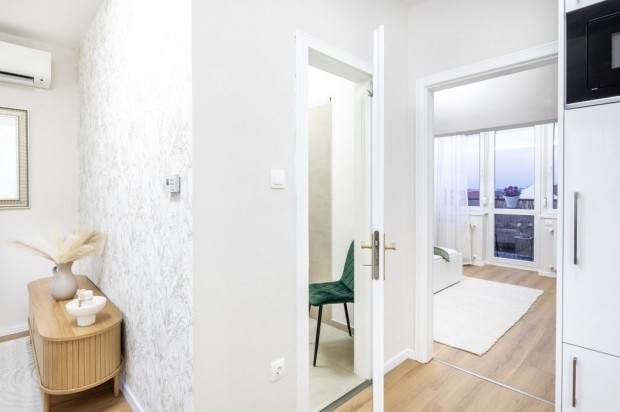 Zugl�ban �r�k Panor�m�s, Dupla Erk�lyes, 2 szob�s lak�s