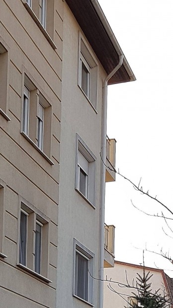 Zugl�i t�rsash�zak takar�t�sa