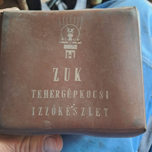 Zuk Izztart