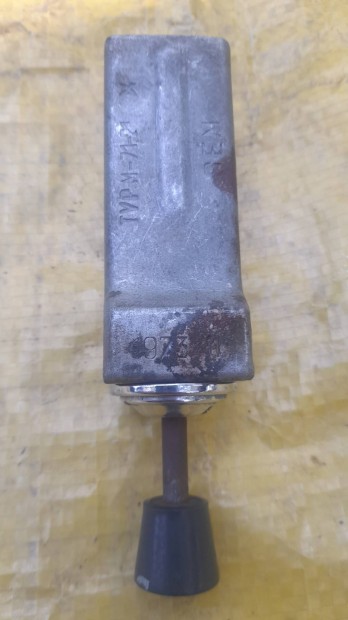 Zuk, Nysa vilgts kapcsol