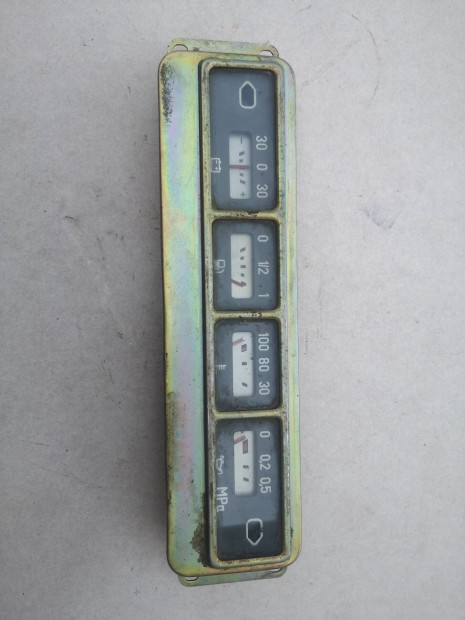 Zuk, zsuk műszerfal egység