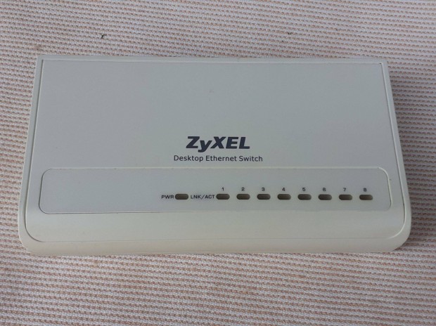 Zyxel Es-108S ethernet switch