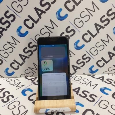 #03 Eladó Apple iPhone SE 2020 128Gb