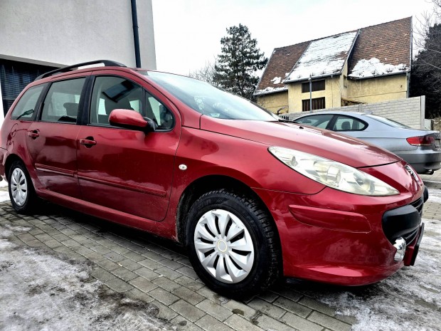 (2007) Magyarorsz�gi Peugeot 307 1.6I Kombi Facelift