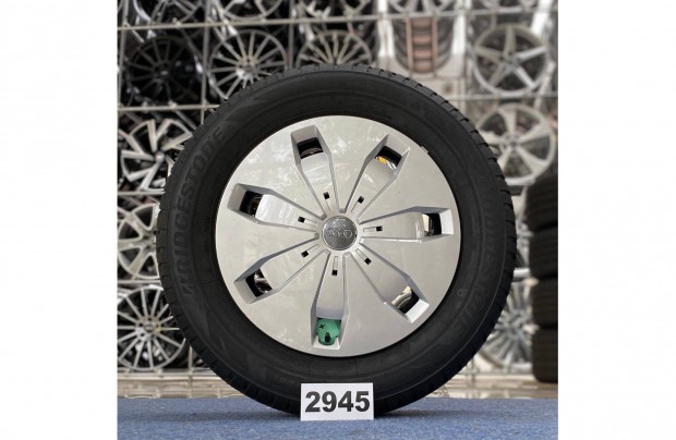(2945) Audi 16 gyri lemezfelni, 5x112, 205/60 R16 j tli gumi, Q2