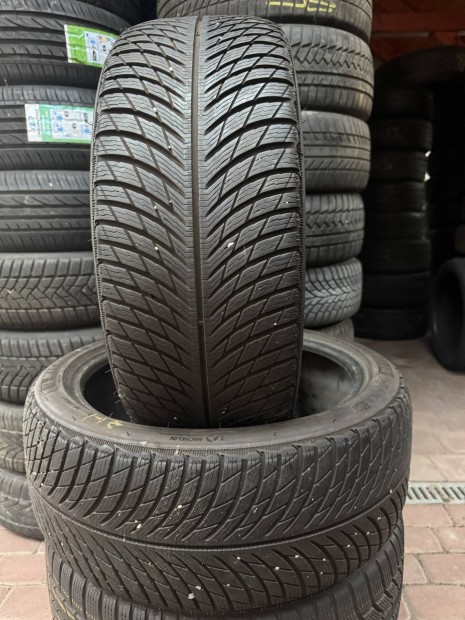 :2db michelin pilot alpin 5 235/40r19 dot:4223 7mm