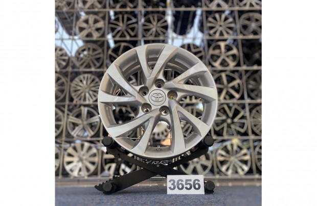 (3656) Toyota 16 gyári alufelni felni, 5x114,3, Corolla Auris