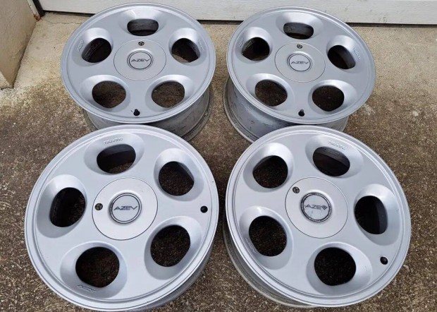 '93 Azev B alu szett 7,5x17 5x114,3 ET30