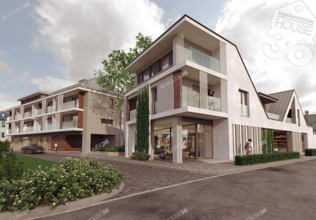 *A belv�ros �j �kk�ve, p�r perc s�t�ra a F�t�rt�l*