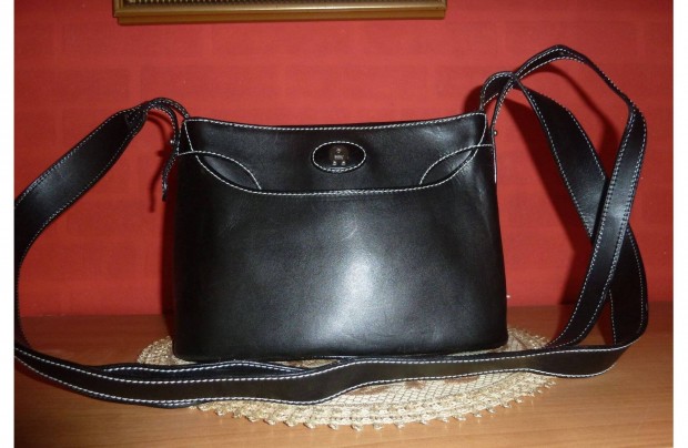 "Aigner" Minőségi Valódi bőr női táska 26 x 20 x 10,5 cm
