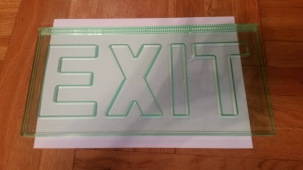 "Exit " felirat manyag tbla 