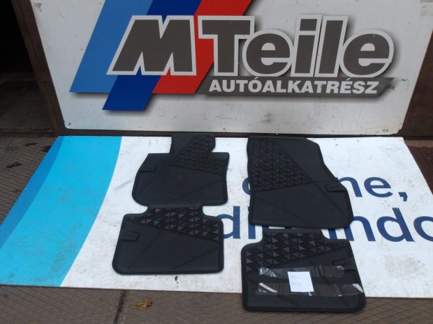 (GYRI JSZER) BMW Gumisznyeg garnitra U06/U11 2-ES/X1