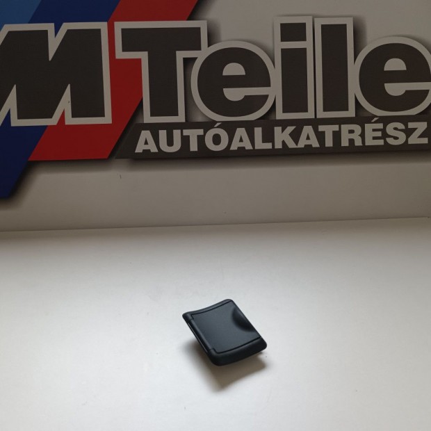 (GYRI J) BMW Burkolat 2-es F46+LCI