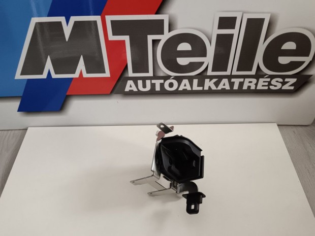 (GYRI J) BMW Csomagtr rol rgzt 5-s sorozat G31