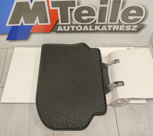 (GY�RI �J) BMW Gumisz�nyeg garnit�ra h�ts� fekete 5-�s sorozat F10 /