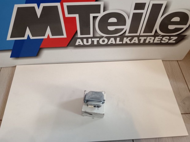 (GYRI J) BMW Irnyjelz LED modul bal oldali 5-s sorozat G30 / G31