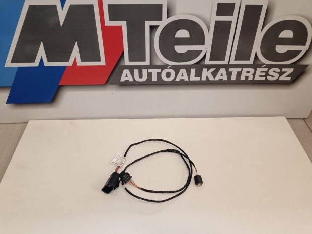 (GYRI J) BMW Kbelkteg 1-es sorozat E81 / E87 LCI / E88 / E82