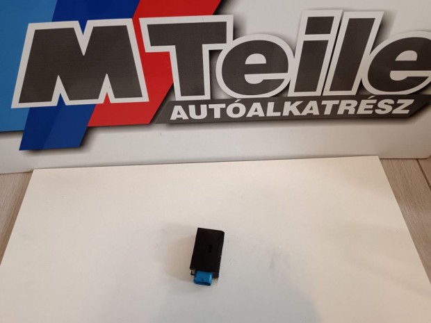 (GY�RI �J) BMW K�zponti z�r vez�rl� 5-�s sorozat E34