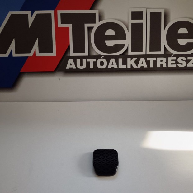 (GYRI J) BMW Kuplung pedlgumi 1-es E81 / E82 / E87+LCI / E88  / F2