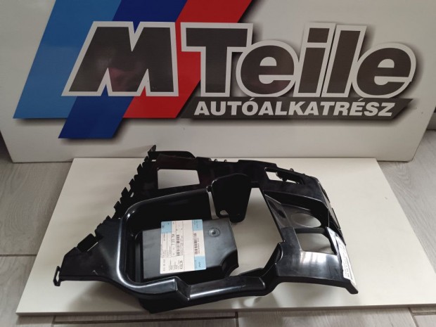 (GYRI J) BMW Lkhrt tart jobb hts 1-es sorozat F20 LCI / F21